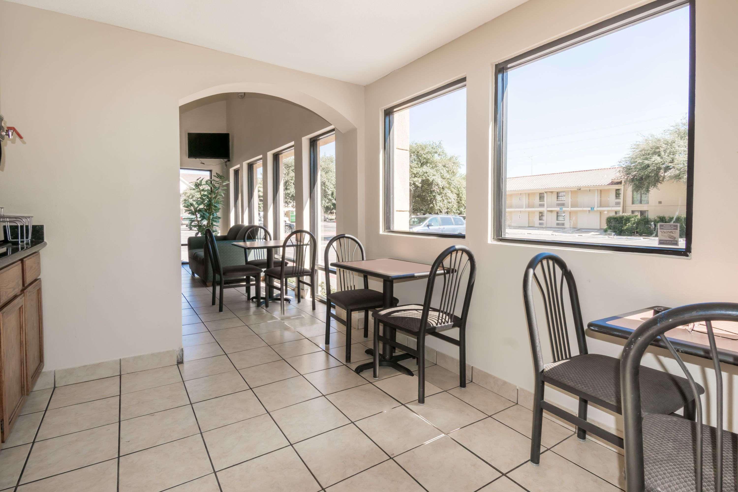 Days Inn South Austin Luaran gambar