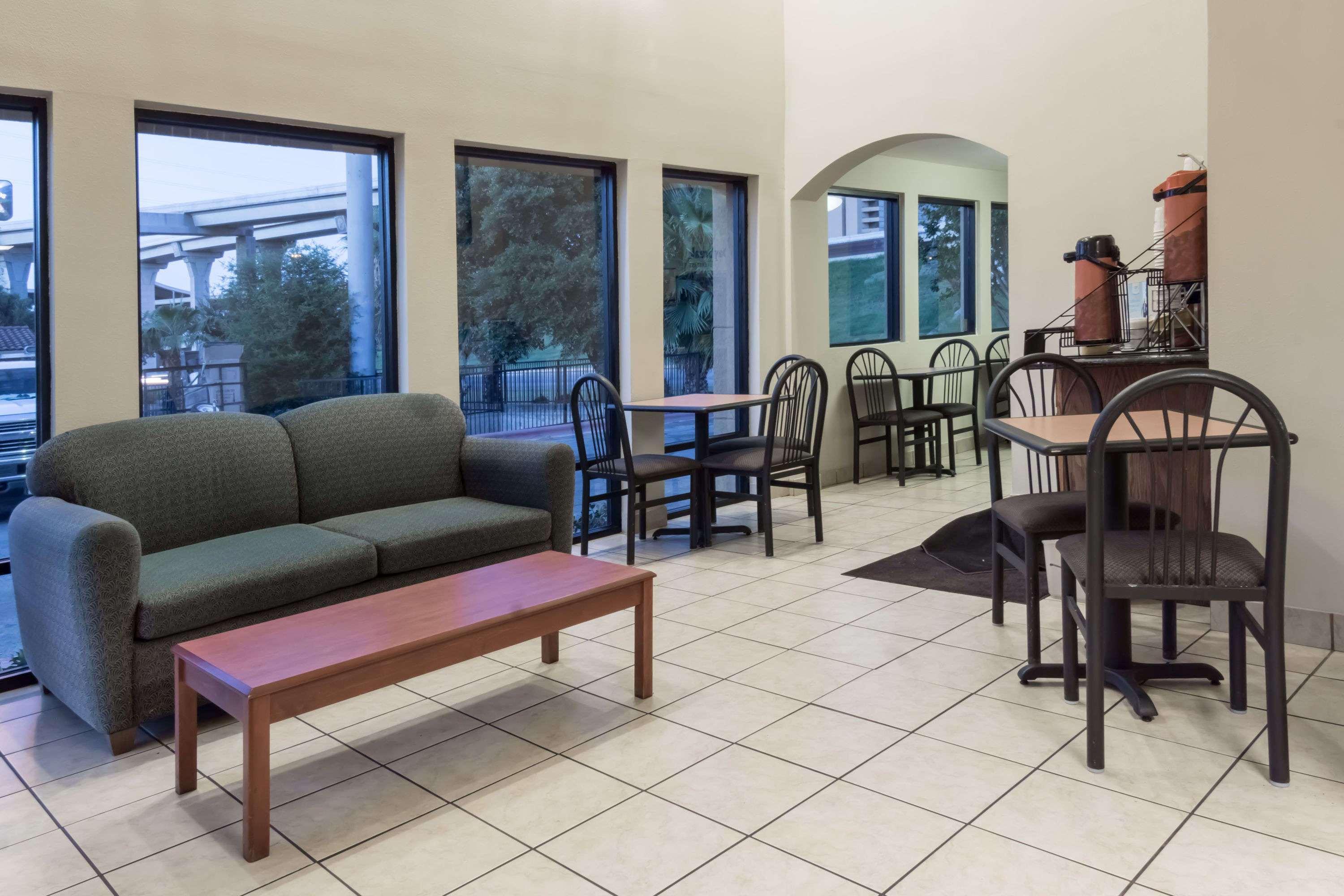 Days Inn South Austin Luaran gambar